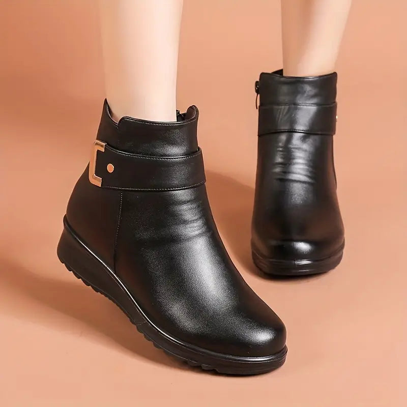 SAVVINA™ FLEECE-LINED WINTER ANKLE BOOTS